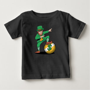 ダビングする妖精 面白い聖パトリックの日 ベビーTシャツ