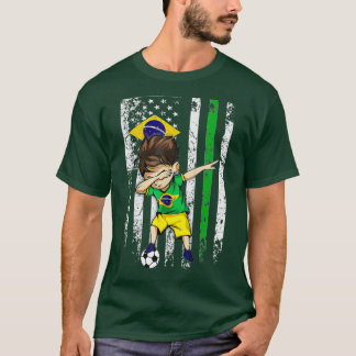 ダビングサッカーボーイブラジルジャージー – ブラジル足 Tシャツ