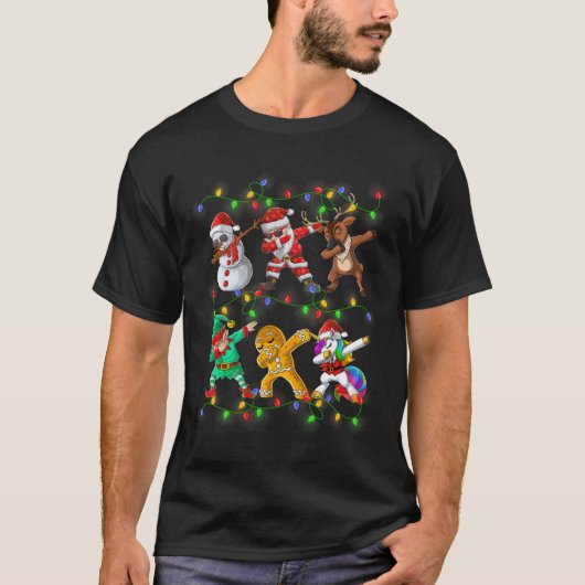 ダビングサンタ小妖精や小人フレンズクリスマスボーイズガールメンズ Tシャツ (正面)