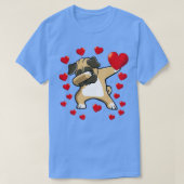 ダビングプグハートバレンタインデー男の子の子供は愛する Tシャツ (デザイン正面)