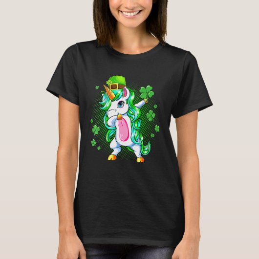 ダビングUnicorn女の子シャムロックのためのSt patricks day Tシャツ (正面)