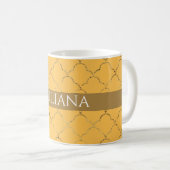 ダフかわいらしオディル金ゴールドクローバーパーソナライズされた コーヒーマグカップ (正面右)