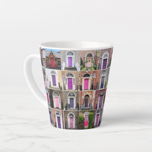 ダブリンのピンクと紫のドアラテマグ カフェラテマグ (左アングル)