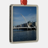 ダブリンアイルランドの川のペンダント上の橋 メタルオーナメント (右)