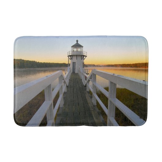 ダブリングポイントライトハウスアローシックアイランドメイン バスマット (正面)