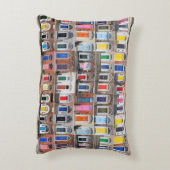 ダブリンドア枕 – "隣人" アクセントクッション (裏面(縦))