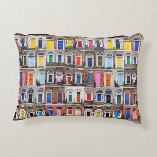 ダブリンドア枕 – "隣人" アクセントクッション (裏面)