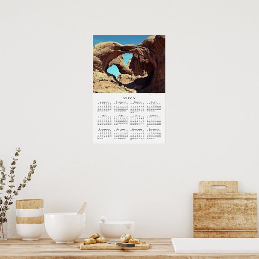 ダブルアーチ砂漠の風景2025カレンダー ポスター (キッチン)
