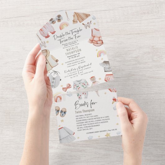 ダブルトラブルウェアツインズガールズブックスショー オールインワン招待状 (貼ってはがせる)