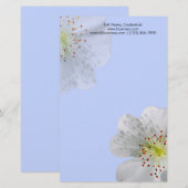 ダブルパーソナライズされたホワイトフラワー開花、ライトブルー 便箋 (正面/裏面)