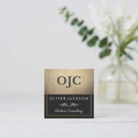 ダブルライン加工の絶妙な金ゴールドレザー スクエア名刺 (スタンド正面)