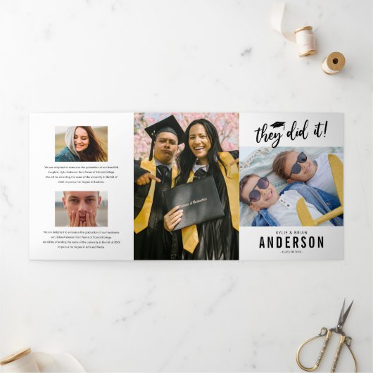 ダブル卒業写真パーティの招待状 三つ折り招待状 (外部)