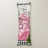 ダマスクパターンフローラかわいらし色 ボディピロー (裏面 (縦))