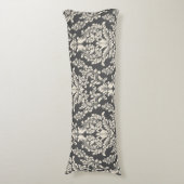 ダマスクパターン ボディピロー (正面縦)