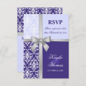 ダマスク模様の偽銀リボン 紫の結婚式 出席カード 招待状 (正面/裏面)