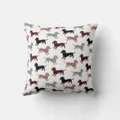 ダマスク織のダックスフントの休日パターン クッション (裏面)