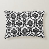 ダマスク織の背部が付いている赤い"C"のアクセントの枕 アクセントクッション (正面)