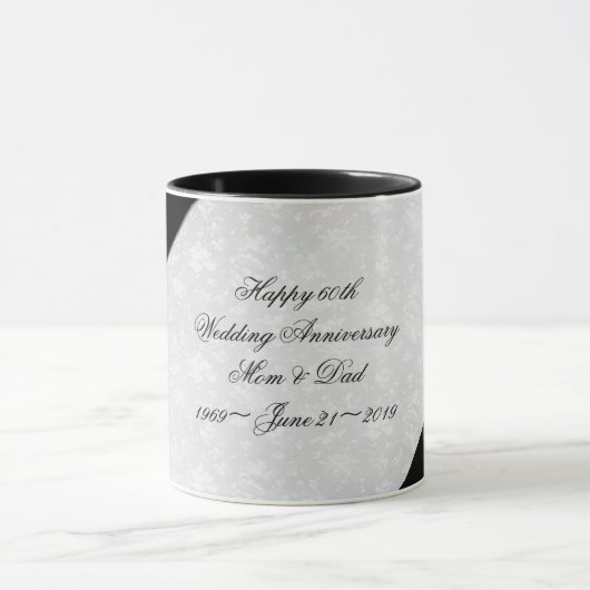 ダマスク織第60の結婚記念日 マグカップ (中央)