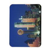 「ダラス、テキサス州スカイライン夜の懇親会塔」 マグネット (縦)