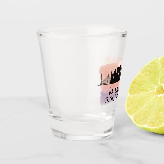 ダラスTXスカイライン緯度と経度 ショットグラス (左)