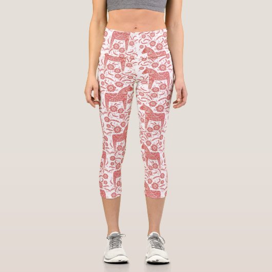 ダラホーススウェーデンパタ赤と白ーン カプリレギンス (正面)