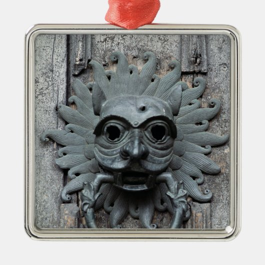 ダラムのカテドラルの聖域のノッカー メタルオーナメント (正面)