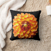 ダリアフラワークッション。 クッション (ブランケット)