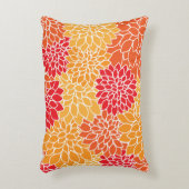 ダリア花、花のパターン、オレンジ色のダリア アクセントクッション (正面(垂直))