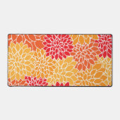 ダリア花、花のパターン、オレンジ色のダリア デスクマット (正面)