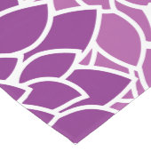 ダリア花、花のパターン、紫ダリア ミディアムテーブルランナー (コーナー)