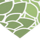 ダリア花、花のパターン、緑のダリア ミディアムテーブルランナー (コーナー)