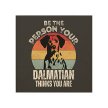ダルマおもしろいーチ犬のTシャツ