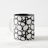 ダルマチアン犬のパターン ツートーンマグカップ (正面左)