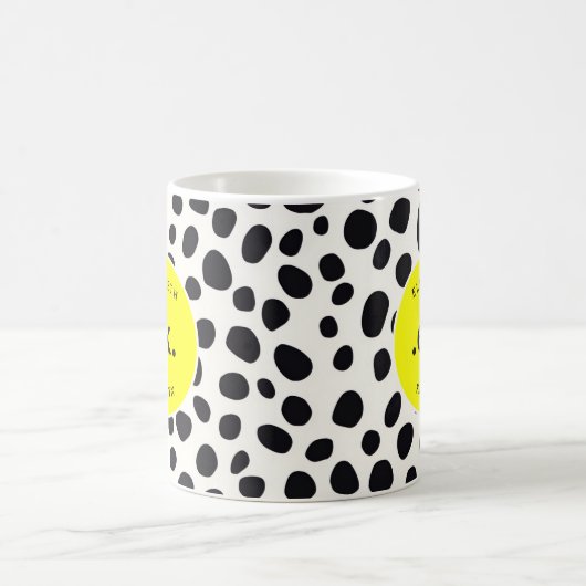 ダルマチアン犬の抽象芸術パターンホットピンクモノグラム コーヒーマグカップ (中央)