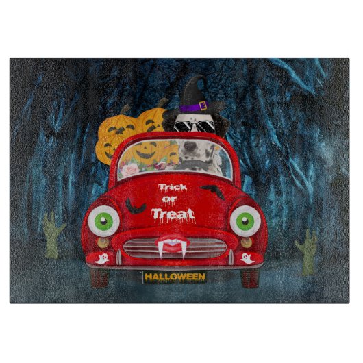 ダルマチアン犬の車を運転する怖いハロウィーン カッティングボード (正面)