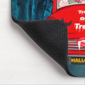 ダルマチアン犬の車を運転する怖いハロウィーン マウスパッド (コーナー)