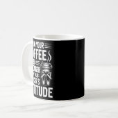 ダンサーの態度よりコーヒーが濃いことを祈る おもしろ コーヒーマグカップ (正面左)