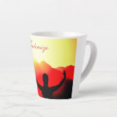 ダンサーグリーティングサンライズサンダーコーブ カフェラテマグ (右アングル)