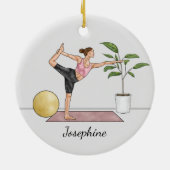 ダンサーポーズヨガナタラジャサナウィズ名前をカスタムする セラミックオーナメント (裏面)