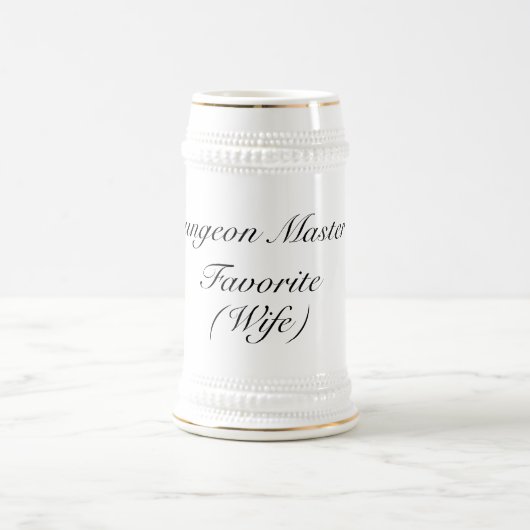 ダンジョンマスターお気に入りのズ(妻) ビールジョッキ (中央)