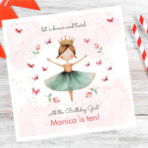 ダンスと回転かわいいバレリーナのバレエの子供の誕生日