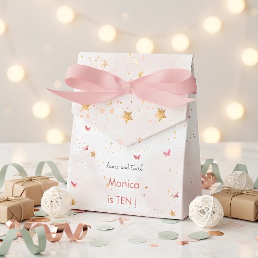 ダンスと回転かわいいバレリーナのバレエの子供の誕生日 フェイバーボックス