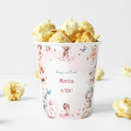 ダンスと回転かわいいバレリーナのバレエの子供の誕生日 紙コップ