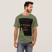 ダンスの季節がやってきた クリスマスツリーTシャツ Tシャツ (正面フル)