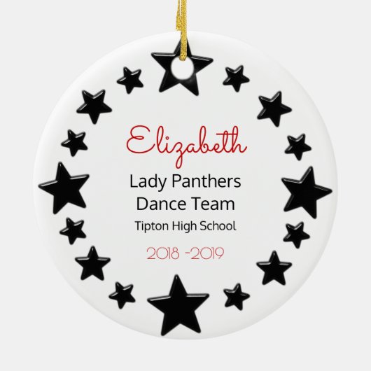 ダンスまたは応援のアフリカ系アメリカ人の赤くおよび黒い セラミックオーナメント (裏面)