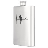 ダンスハートビートとStiletto She フラスク (左)