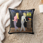 ダンスフロアで注意ラインダンサーの女性 クッション (ブランケット)