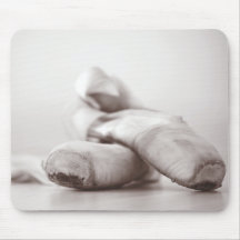 ダンス・フロアのテンプレートのバレエのPointeの靴