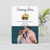 ダンプトラック水の色の泥男の赤ちゃん性別の表示 招待状 (スタンド正面)