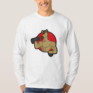 ダンベルとボディビルダーとしての馬 Tシャツ